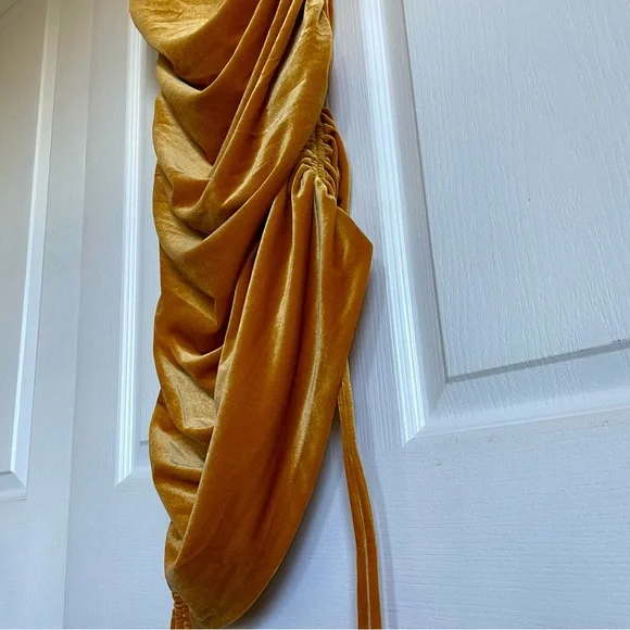 NWT House of Harlow 1960 Women’s Slinky Ruched Velvet Mini Dress Gold X-Small - Picture 11 of 14